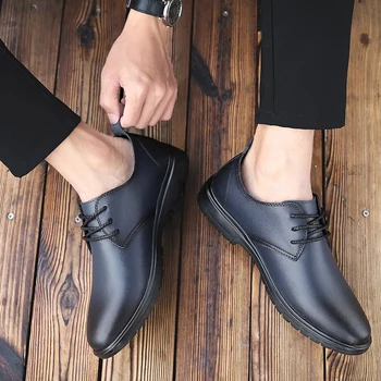 Genuino oksfordo cuero laisvalaikio sportbačiai nekilnojamojo juodi mokasinai prabanga lether piergitar zapatos vyrai vyrai vyrai masculino vyrų para