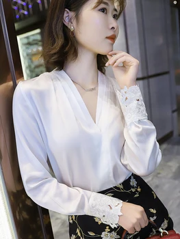 Vakarų Mados stiliaus šilko ruožas balti marškiniai Moterų išskirtinį siuvinėjimo dizainą V-kaklo šilko marškinėliai